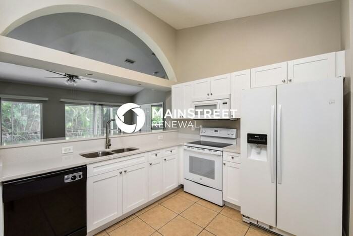 9060 Pineapple Rd - Photo 6 of 16