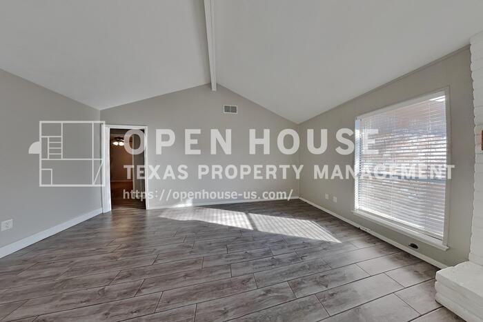 22135 N Fork Dr - Photo 4 of 22