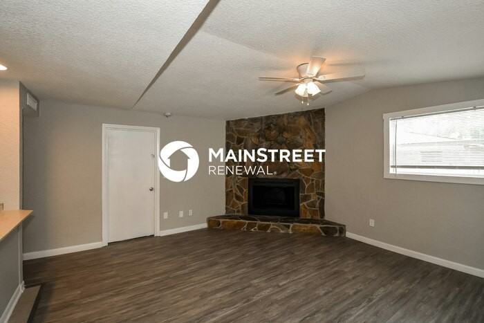 7525 Pheasant Run Dr - Photo 3 of 16