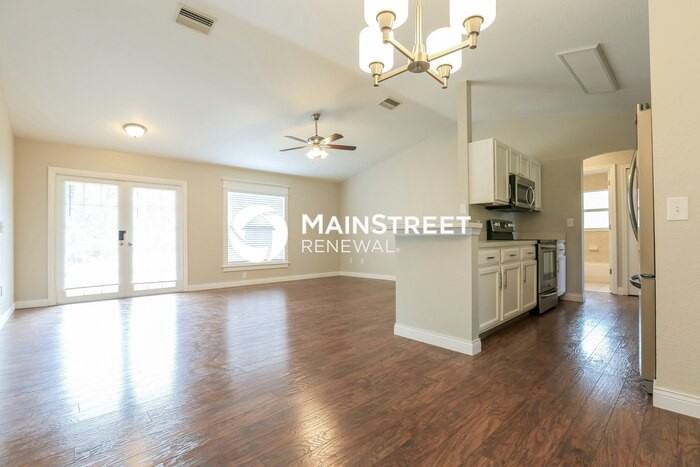 4430 Glordano Ave - Photo 3 of 15