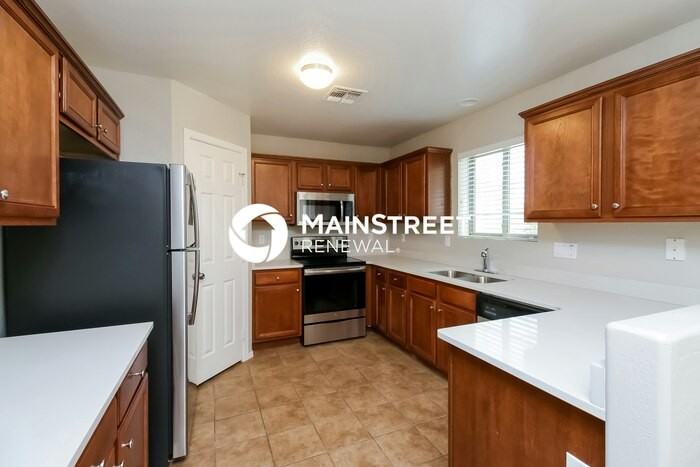 12015 W Acapulco Dr - Photo 7 of 17