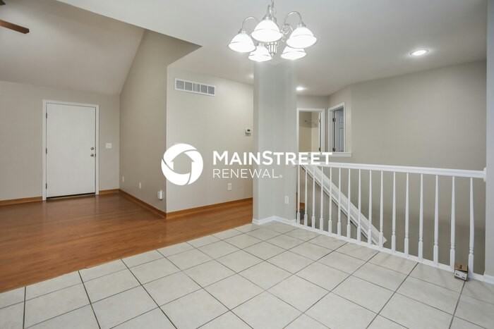 8112 Nw 77th Ct - Photo 4 of 16