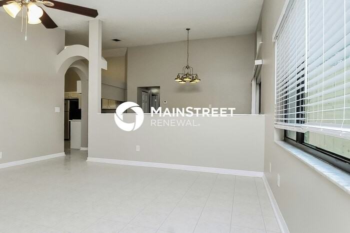 11110 Cherrywood Ln - Photo 4 of 16