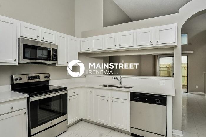 11110 Cherrywood Ln - Photo 7 of 16