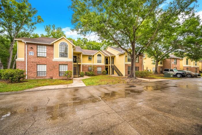 8630 Mallard Reserve Dr #101 - Photo 2 of 24