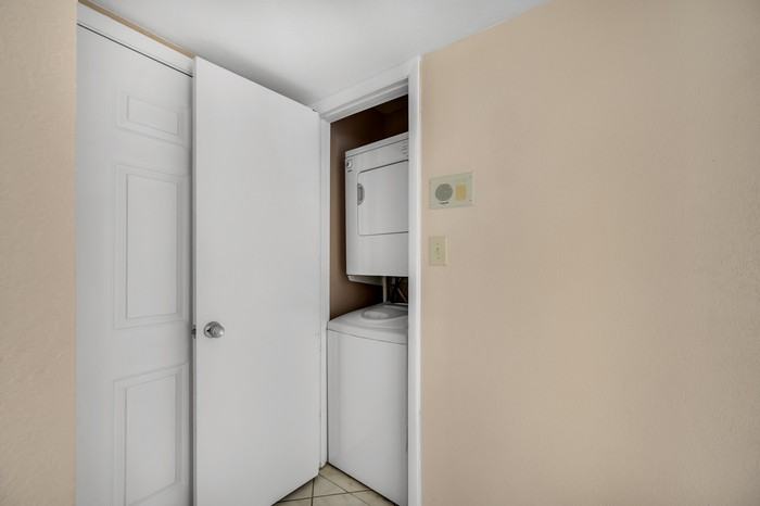 8630 Mallard Reserve Dr #101 - Photo 6 of 24