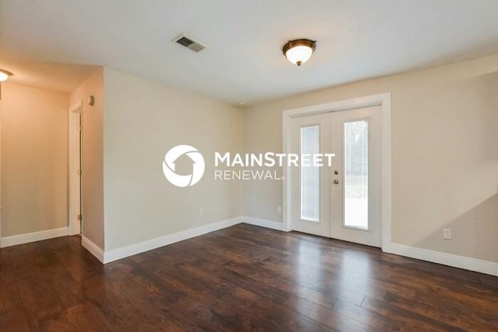 106 Hughes Ave - Photo 6 of 16