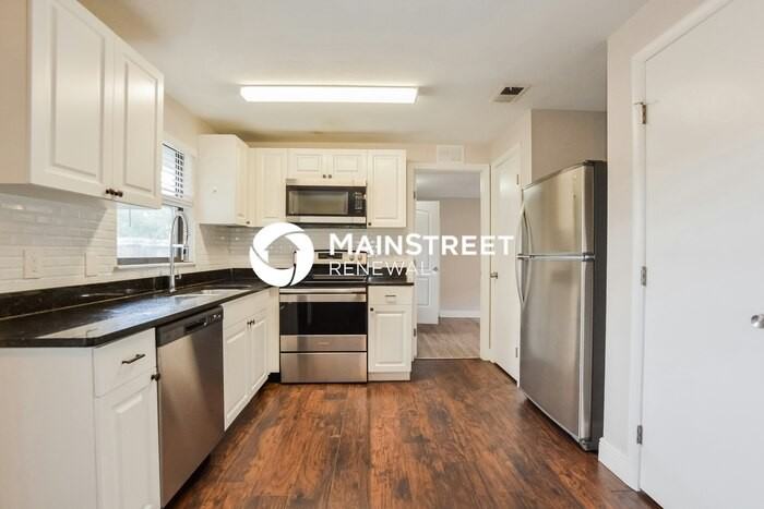 106 Hughes Ave - Photo 7 of 16