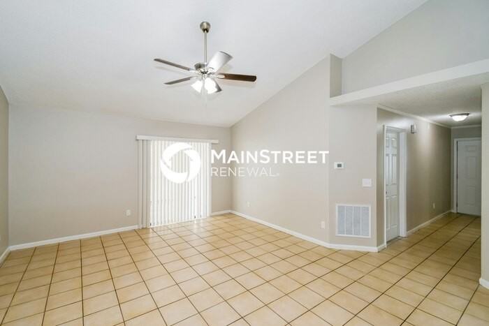 1871 Alberta Ct S - Photo 3 of 16