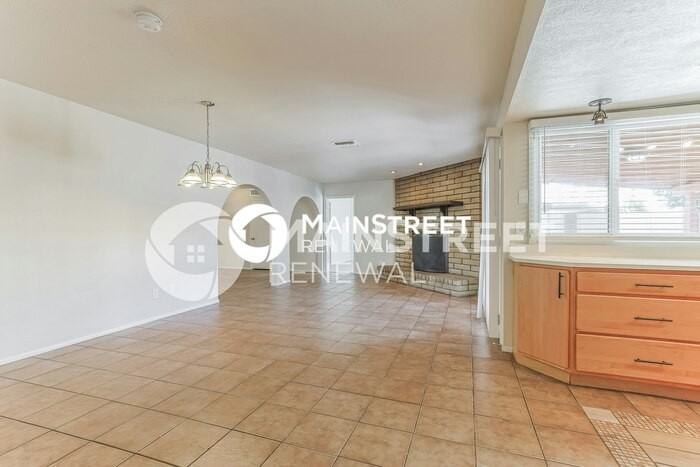 2515 E Del Rio Dr - Photo 6 of 16