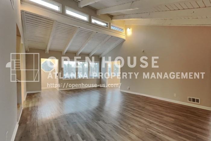 252 Paxton Cir - Photo 5 of 21