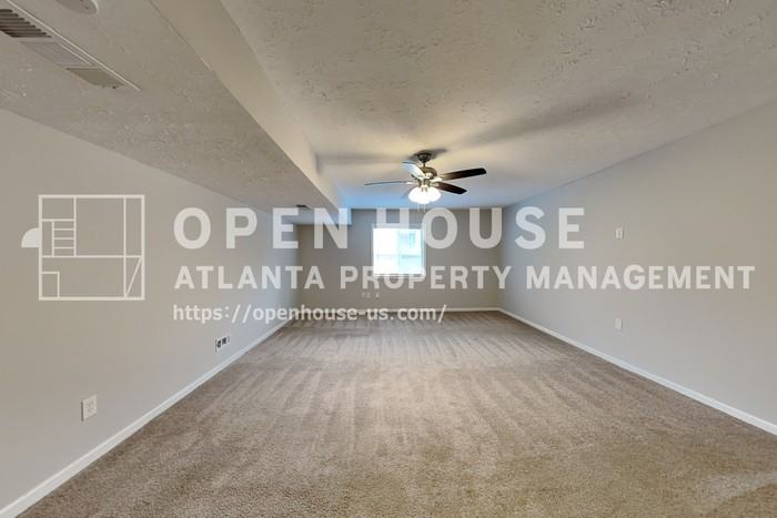 252 Paxton Cir - Photo 7 of 21