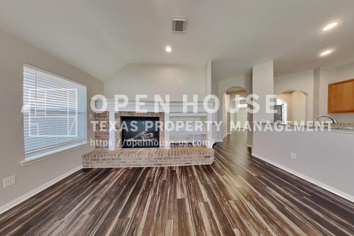 22430 Bristolwood Ct - Photo 6 of 20