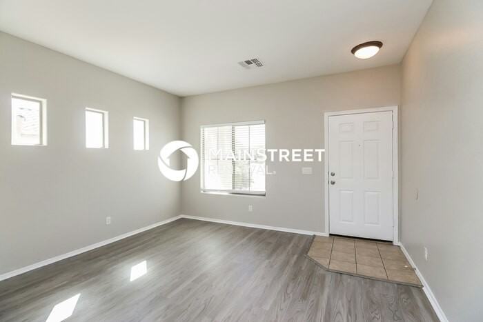 3618 W Vineyard Rd - Photo 4 of 17