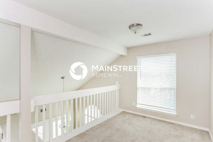 908 Galaxy Dr - Photo 7 of 17