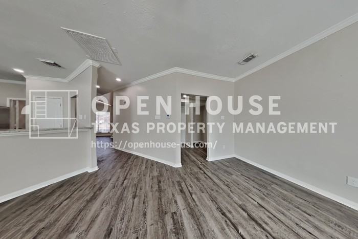 13007 Bretford Ct - Photo 5 of 23