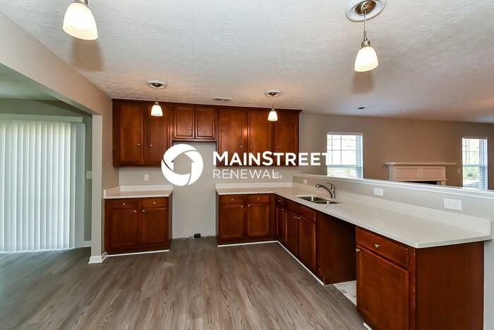 5000 Cardinal Ct - Photo 6 of 17