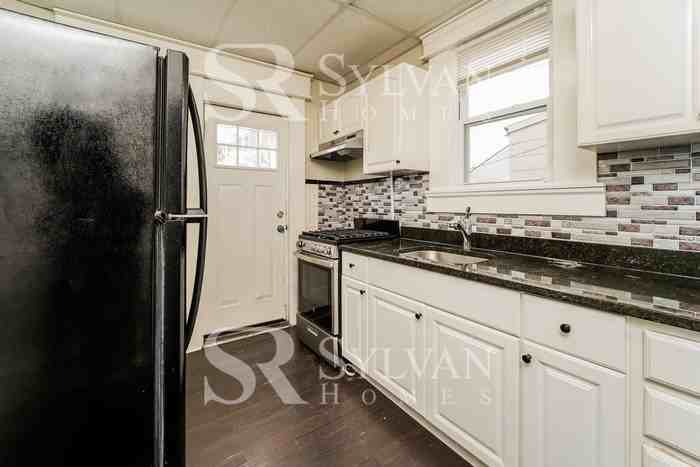 3309 Cliftmont Ave - Photo 7 of 16