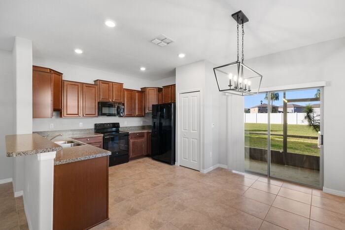 7678 Ginger Lily Ct - Photo 6 of 28