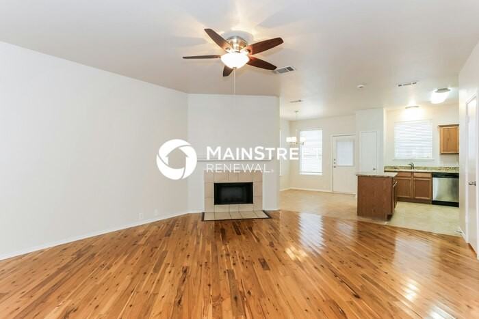 10620 Astor Dr - Photo 4 of 17