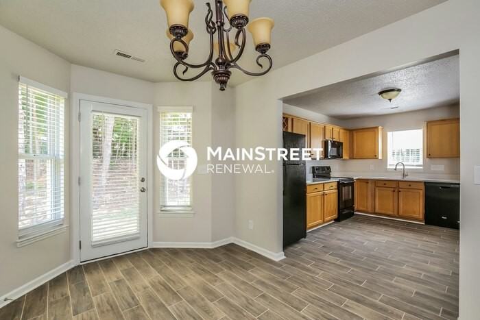 9 Mahogany Ct - Photo 6 of 17