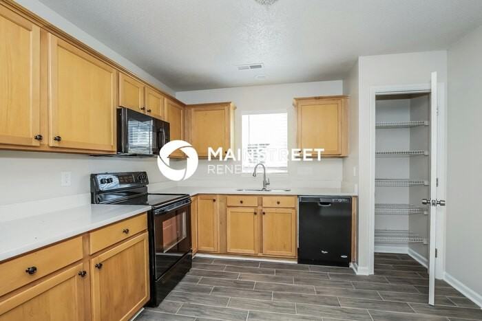 9 Mahogany Ct - Photo 7 of 17