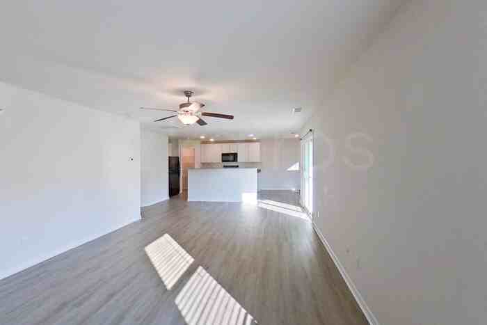 121 W Luminous Way - Photo 5 of 25