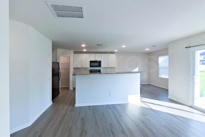 121 W Luminous Way - Photo 7 of 25