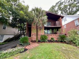 623 Henderson St - Photo 1 of 1