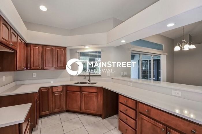 1326 Ne 3rd Ave - Photo 7 of 16