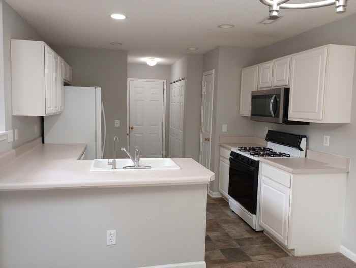 108 Lacombe Ct - Photo 7 of 39