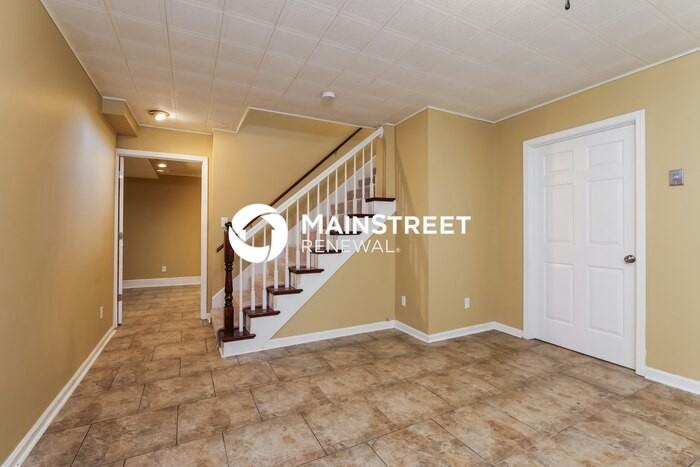 4813 Grecian Ct - Photo 3 of 17