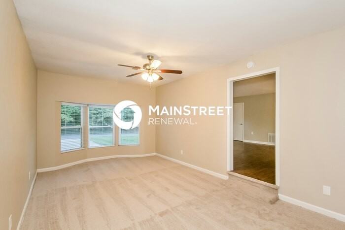 4545 Sahara Dr Sw - Photo 7 of 14