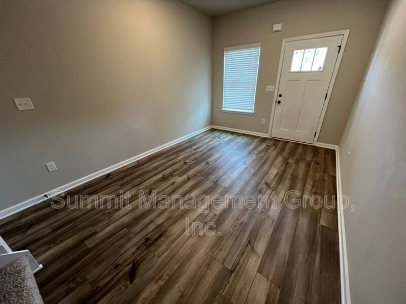 130 Skipjack Ct - Photo 3 of 37