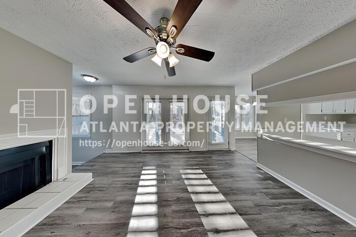 4440 Coventry Ct Ne - Photo 6 of 38