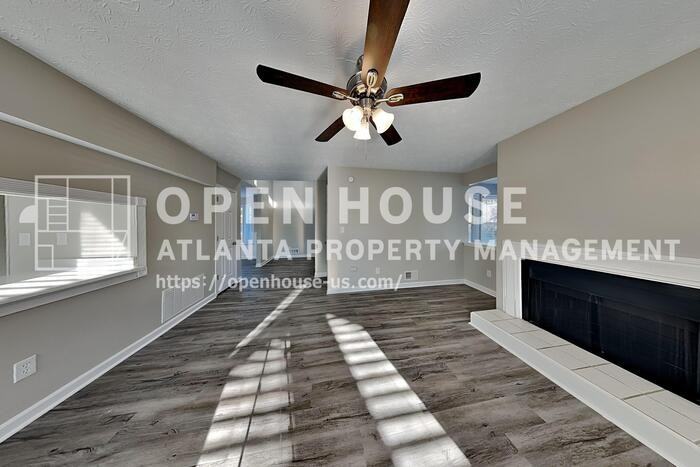 4440 Coventry Ct Ne - Photo 7 of 38