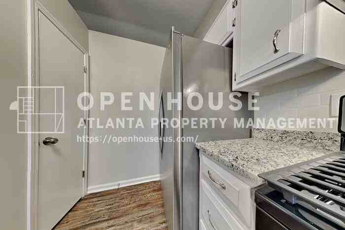 3406 Deshong Dr - Photo 7 of 20