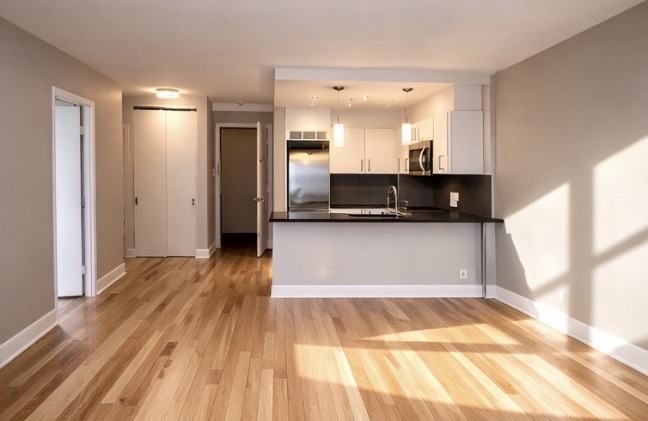 3468 Rue Drummond - Photo 2 of 5