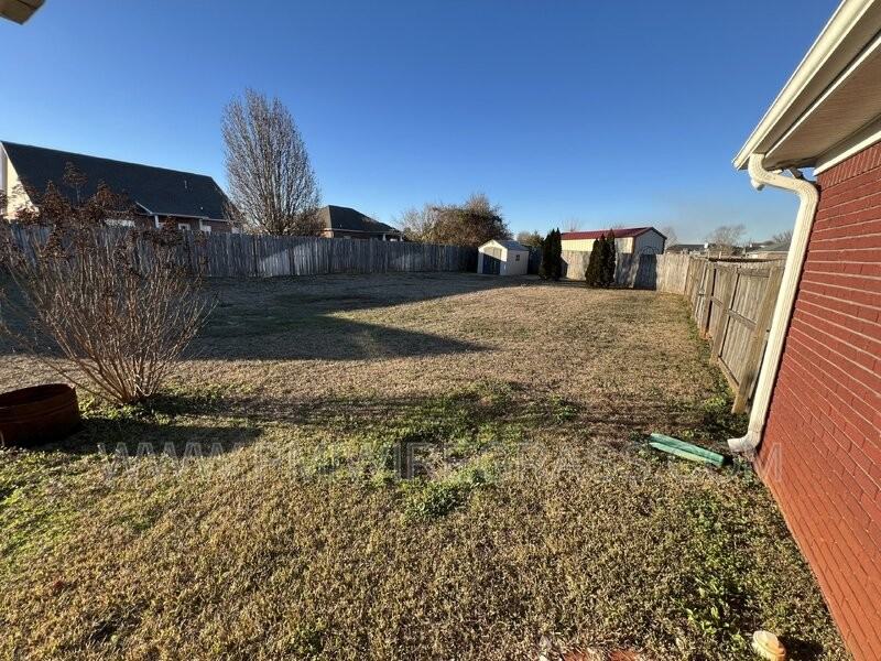 267 Maree Dr - Photo 6 of 29