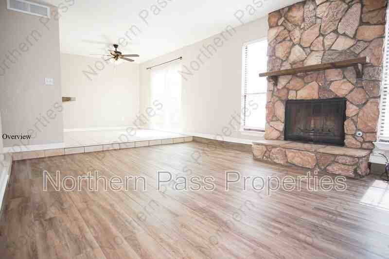 1582 Bengal Dr - Photo 4 of 26