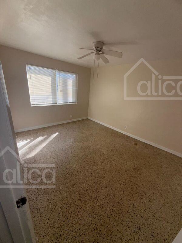 625 8th St #1 - Photo 7 of 10