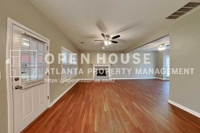 374 Oak Springs Dr - Photo 5 of 21