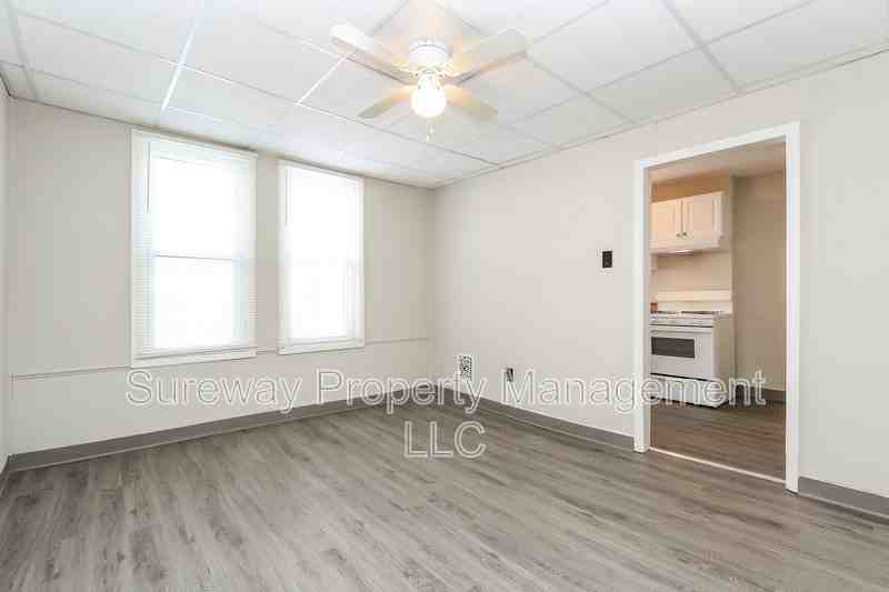 8 W 8th St - Photo 6 of 15