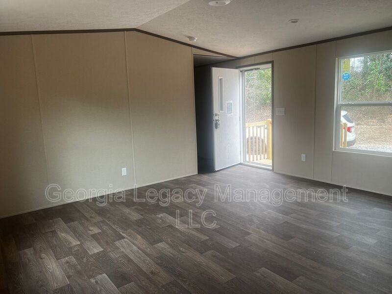 28 Shady Cir - Photo 6 of 12