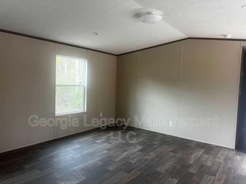 28 Shady Cir - Photo 7 of 12