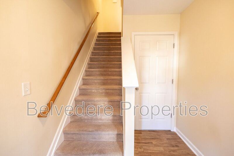 36 Ackland Dr - Photo 6 of 37