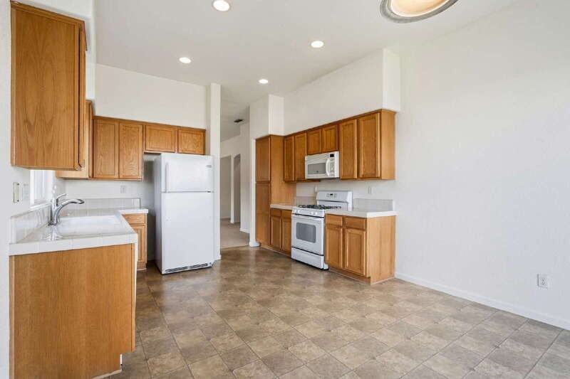 7991 Springarden Way - Photo 6 of 23