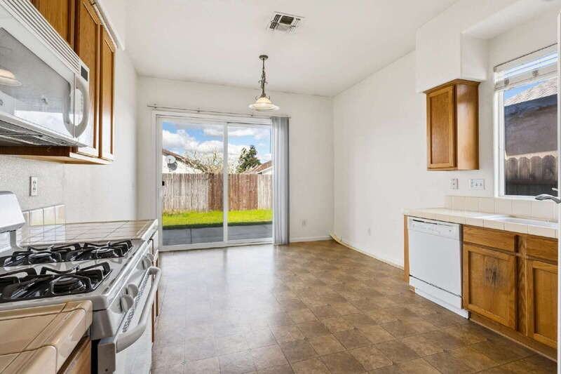 7991 Springarden Way - Photo 7 of 23