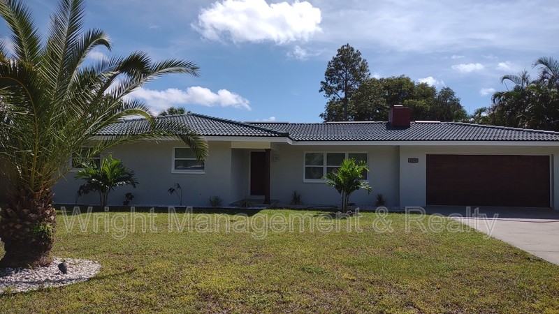 2754 Renatta Dr - Photo 2 of 22