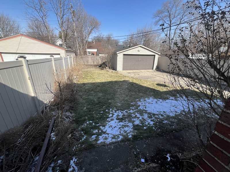 9142 Yorkshire Rd - Photo 5 of 5